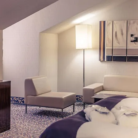 Hotell Mercure 4*