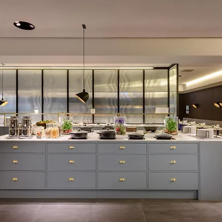 머큐어 시티 호텔 4*