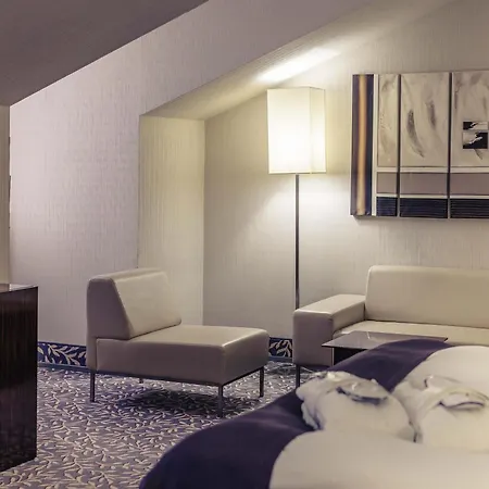 Mercure Hotel 4*